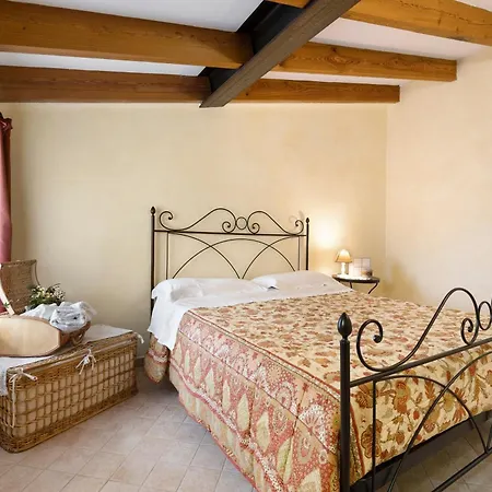 Apartment Mandarino La Ferla